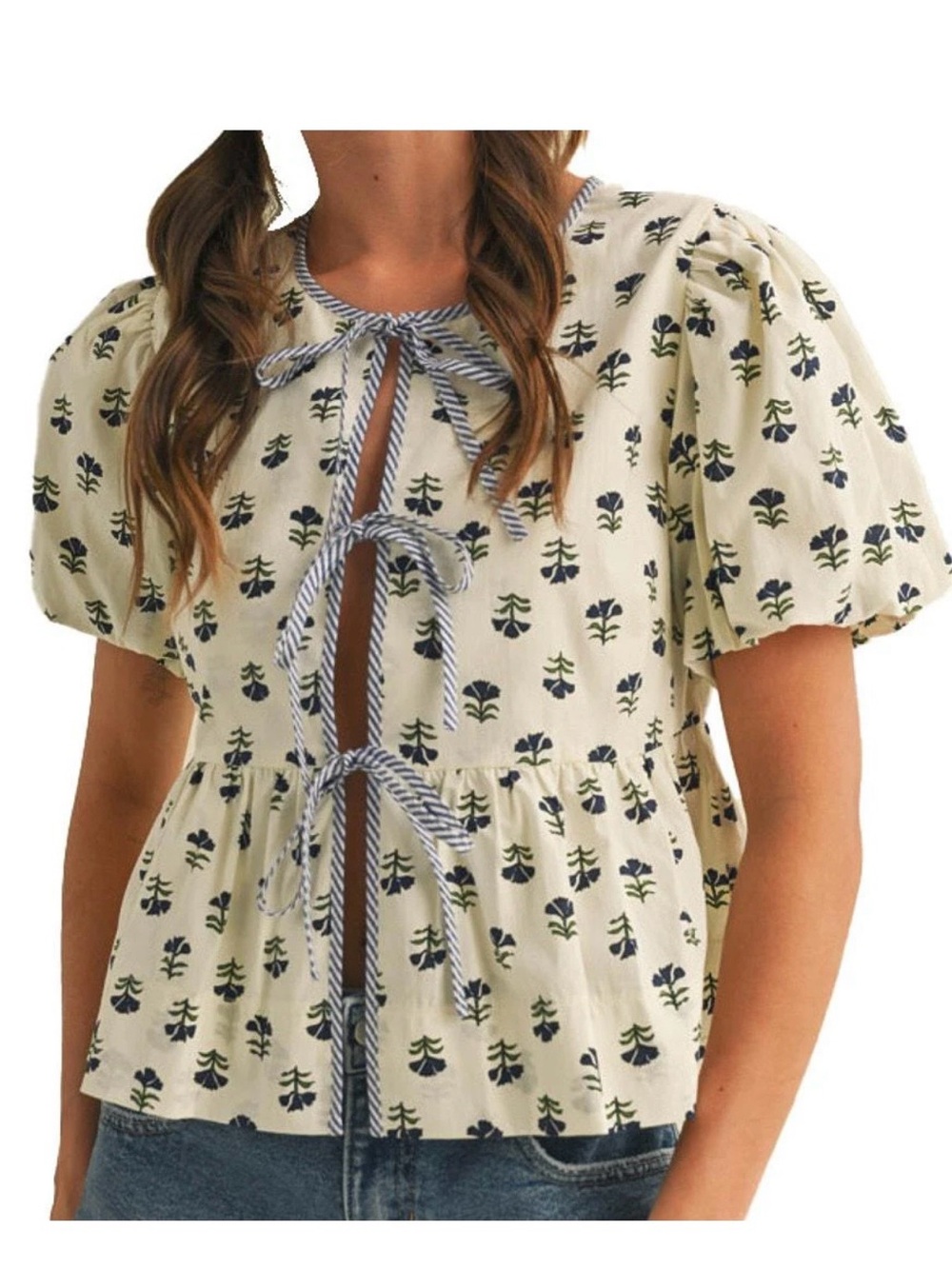 Merci Tie-Front Floral Puff Sleeve Top in Cream. Sz S